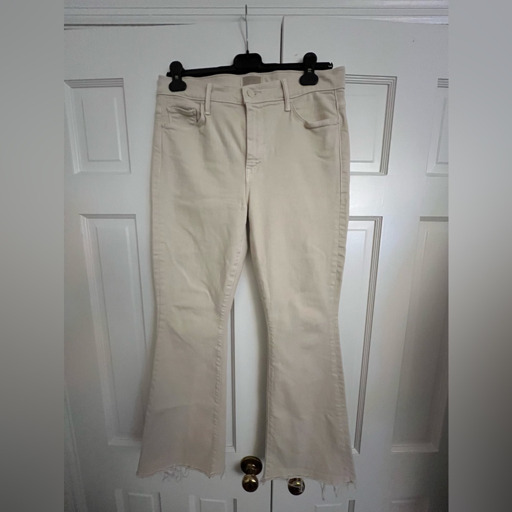 MOTHER THE WEEKENDER FRAY IN WASH: FOG SIZE 31 EUC condition.